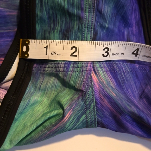 Lululemon Athletic Shorts with liner 2.5 inseam - Picture 3 of 7